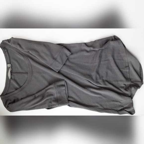 Athleta Scoopneck Shirt, BUNDLE, size Small Grey & Navy - Picture 4 of 5